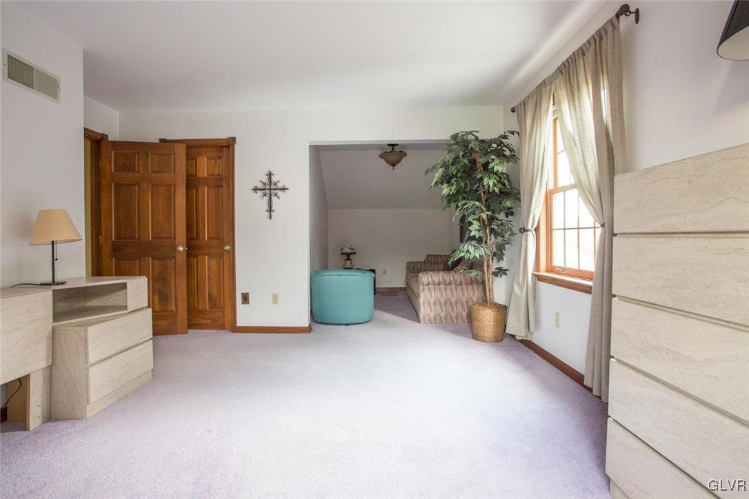 1263 Seifert Road Nazareth, PA 18064 - Photo 24 of 43 Gallery Image 24