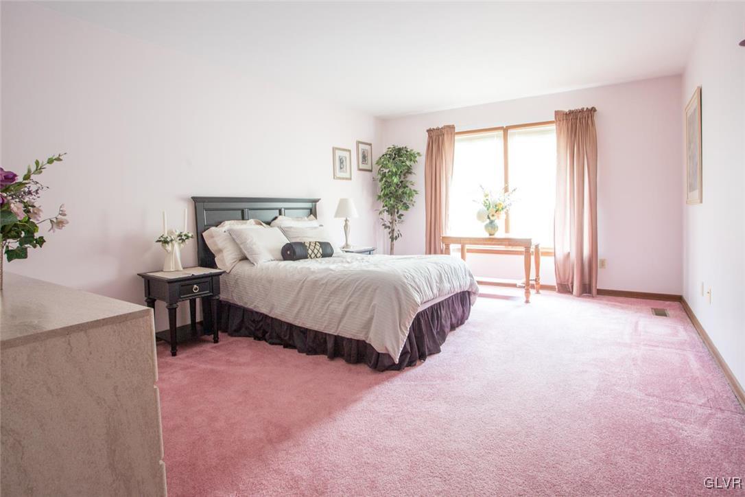 1263 Seifert Road Nazareth, PA 18064 - Photo 26 of 43 Gallery Image 26