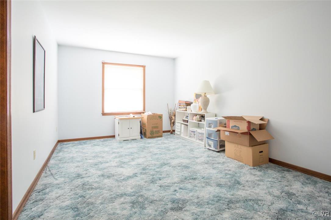 1263 Seifert Road Nazareth, PA 18064 - Photo 28 of 43 Gallery Image 28