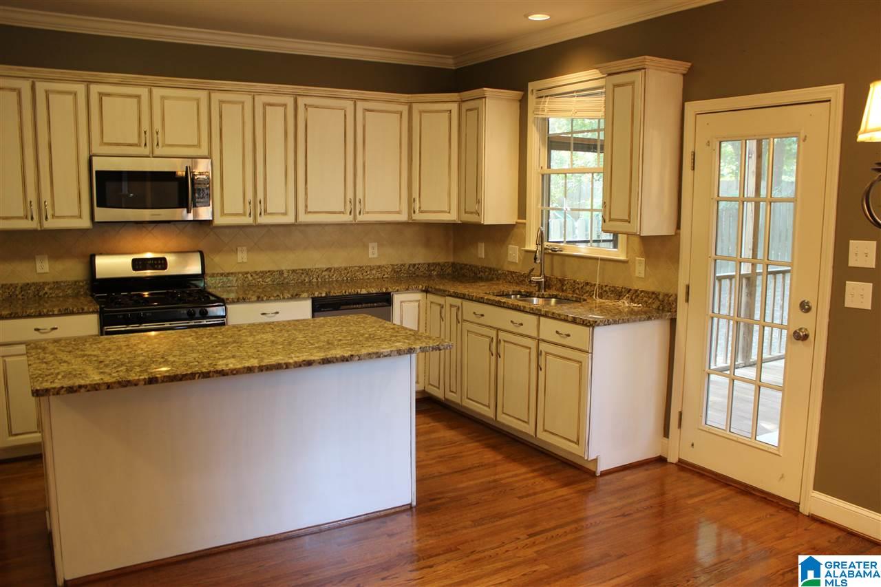 1013 Knollwood Drive Birmingham, AL 35242 - Photo 3 of 32