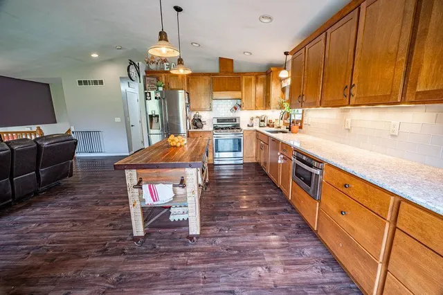 $339,000 | 256 West Panther Drive, Ellsworth, WI 54011