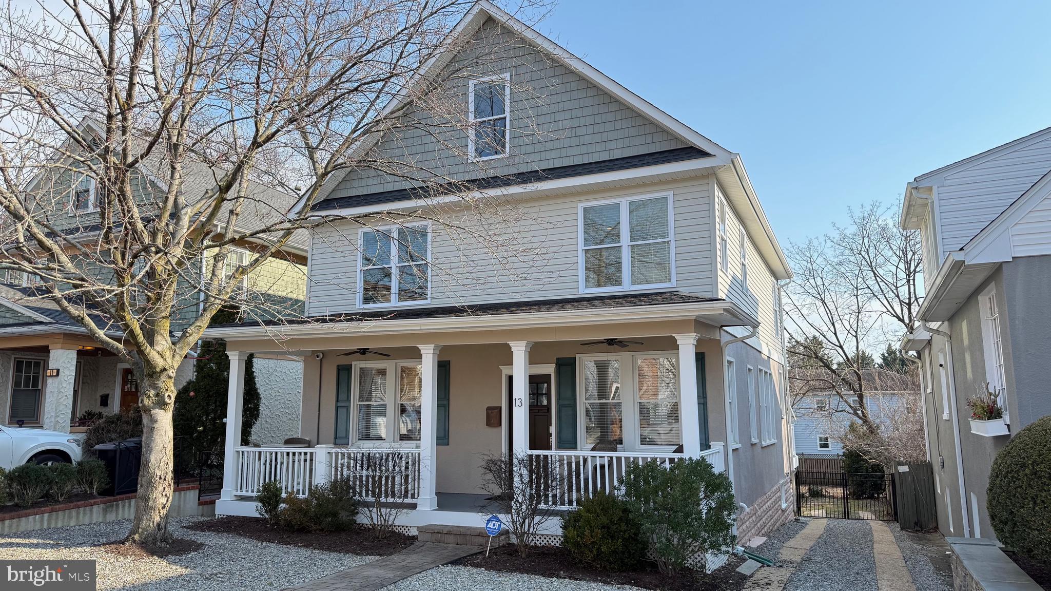 Welcome Home to Murray Hill!