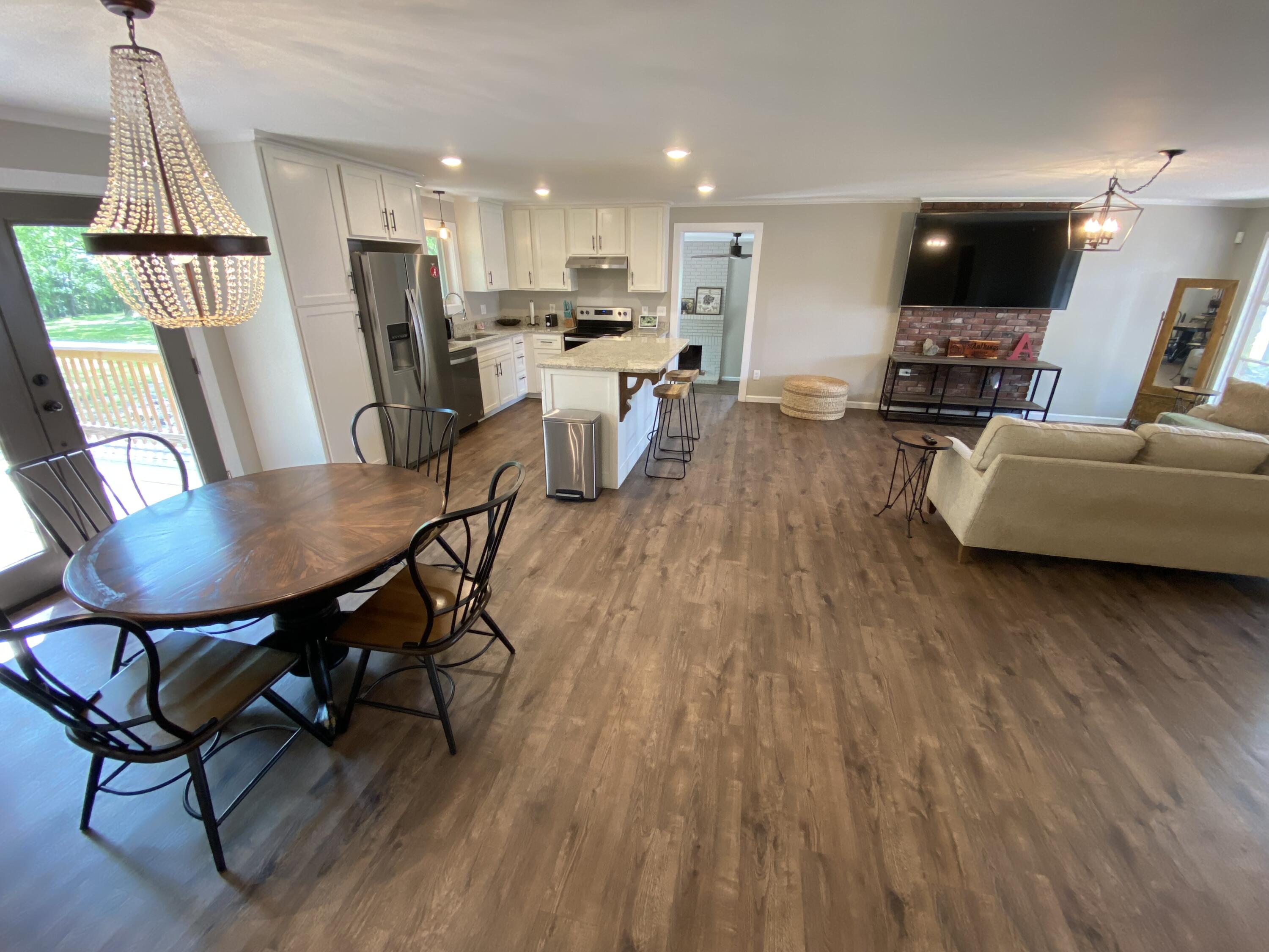 147 Oak Hill Road Lyerly, GA 30730 - Photo 11 of 51 Interior