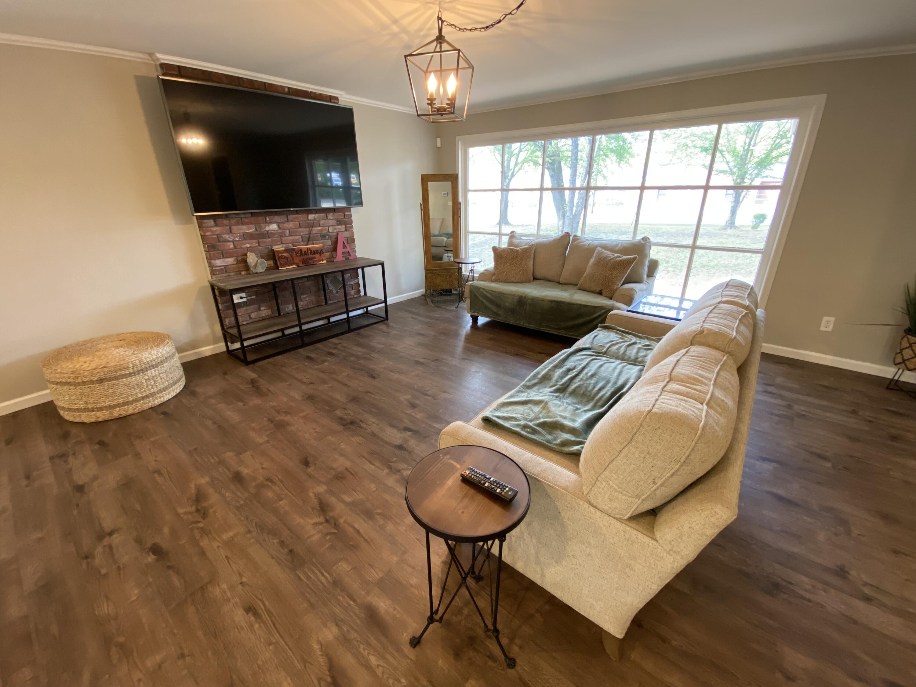 147 Oak Hill Road Lyerly, GA 30730 - Photo 9 of 51 Interior