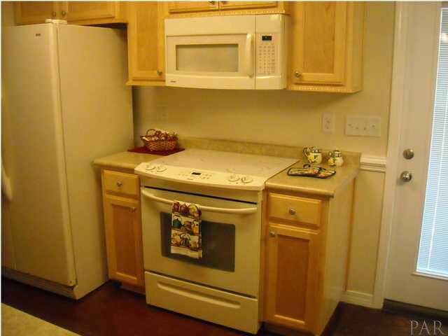 6574 Warren Road Milton, FL 32583 - Photo 6 of 12 Gallery Image 6