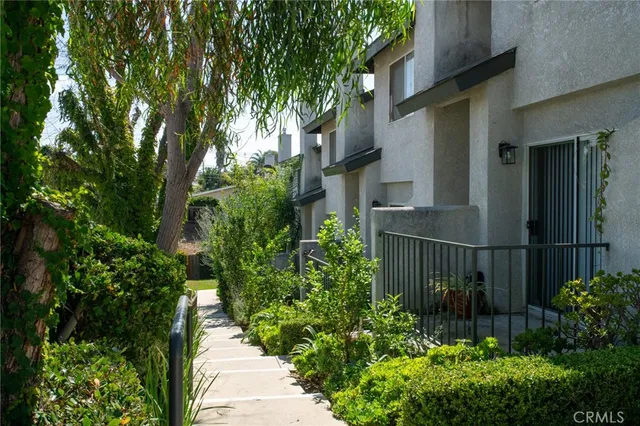 $4,525,000 | 2230 Canyon Drive, Costa Mesa, CA 92627