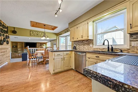 $399,950 | 17508 West 116th Street, Olathe, KS 66061