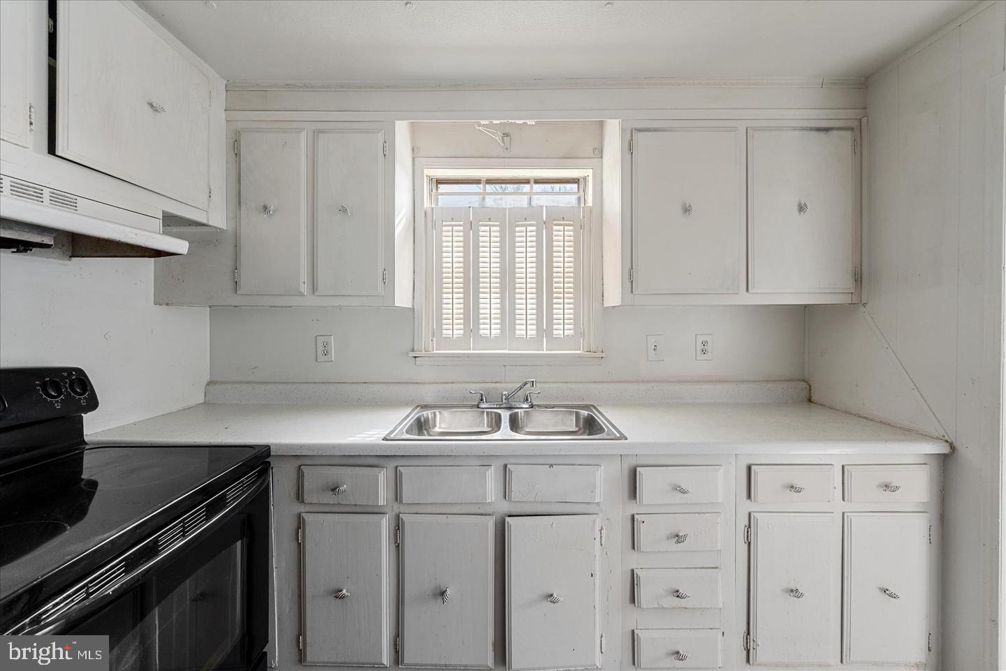 111 McDonald Street Ranson, WV 25438 - Photo 9 of 36 Kitchen