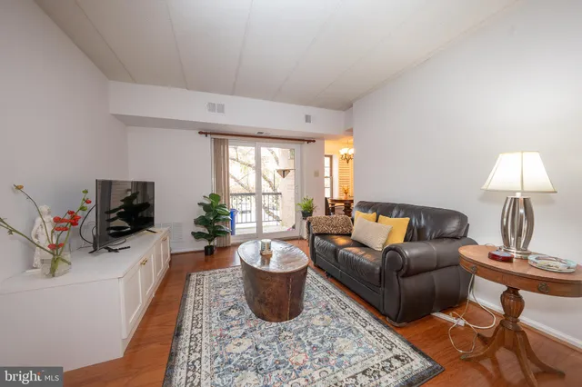 $280,000 | 620 Washington Place, Unit 20, Chesterbrook, PA 19087