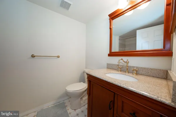 $280,000 | 620 Washington Place, Unit 20, Chesterbrook, PA 19087