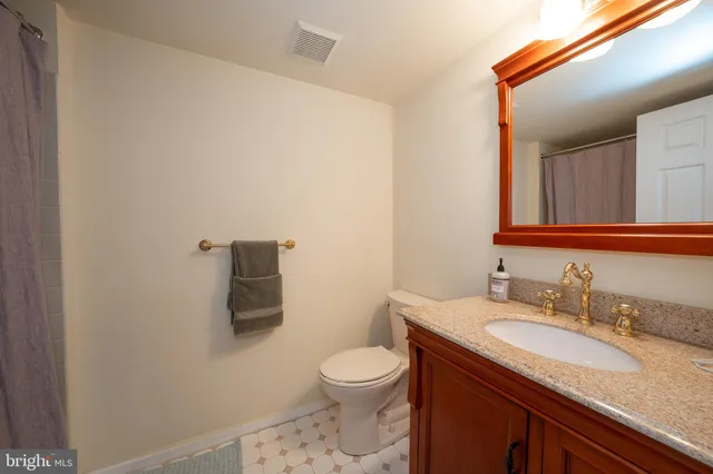 $280,000 | 620 Washington Place, Unit 20, Chesterbrook, PA 19087