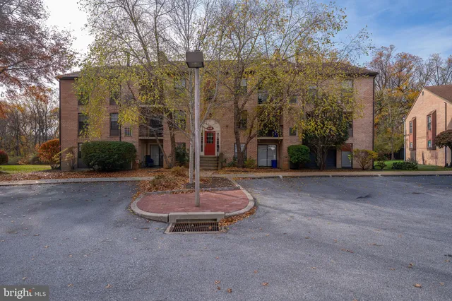 $280,000 | 620 Washington Place, Unit 20, Chesterbrook, PA 19087