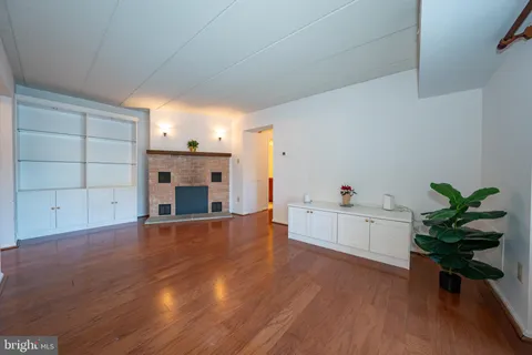 $280,000 | 620 Washington Place, Unit 20, Chesterbrook, PA 19087