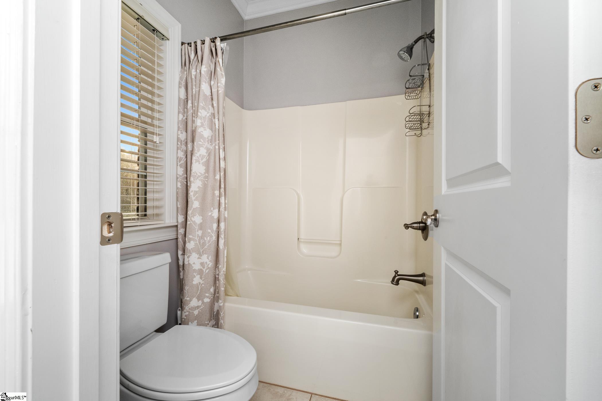 127 Warren Drive Easley, SC 29640 - Photo 31 of 49