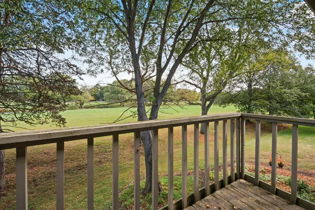 $399,900 | 429 Valley View, Lake Barrington, IL 60010