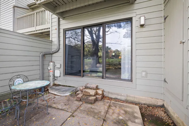 $399,900 | 429 Valley View, Lake Barrington, IL 60010