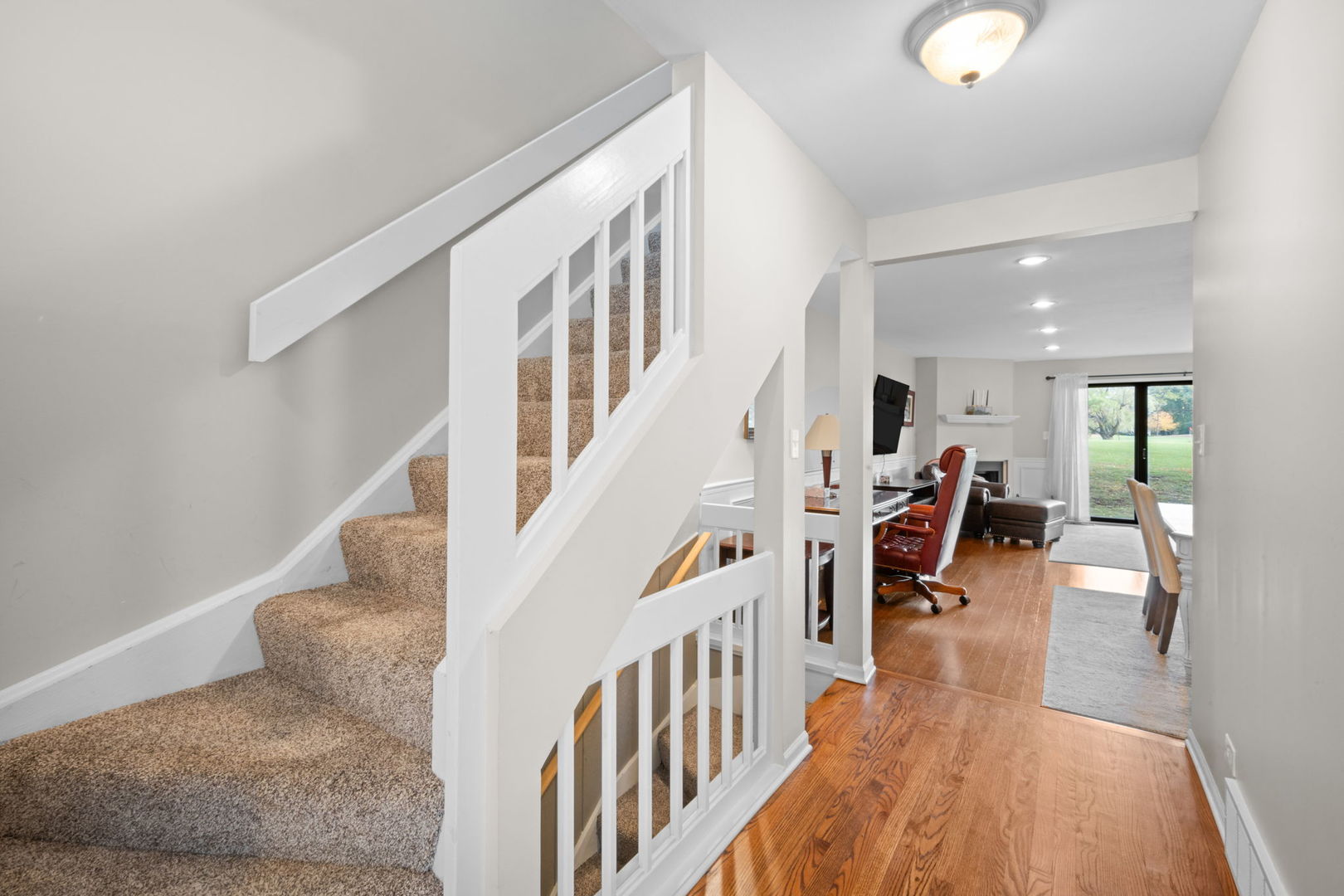 429 Valley View Lake Barrington, IL 60010 - Photo 3 of 31