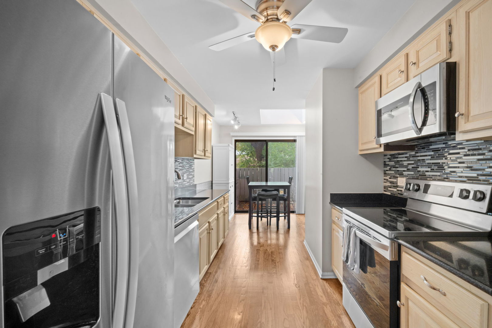 429 Valley View Lake Barrington, IL 60010 - Photo 6 of 31