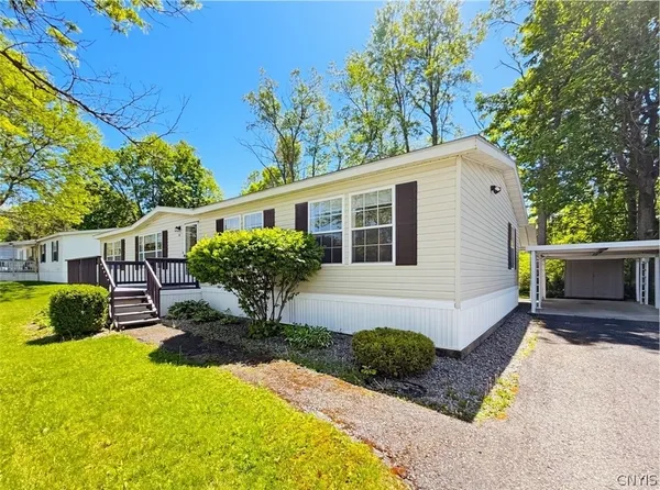 $99,900 | 84 Millstream Court, New Hartford, NY 13321