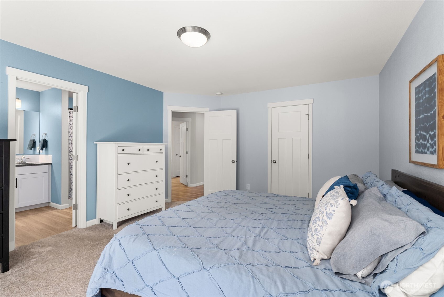317 Cousins Road Chehalis, WA 98532 - Photo 15 of 40 a bedroom with a bed and a window