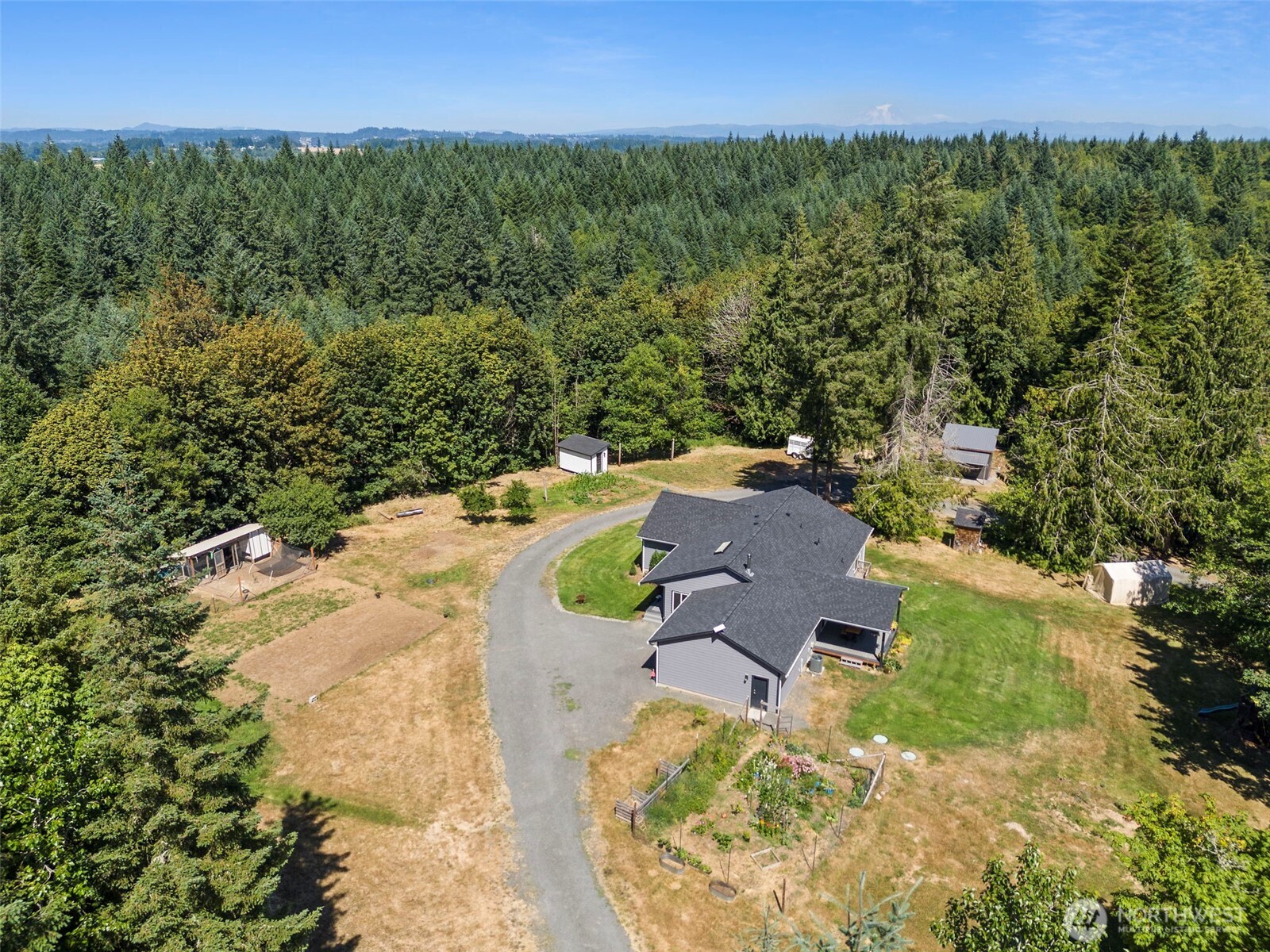 317 Cousins Road Chehalis, WA 98532 - Photo 33 of 40 an aerial view of a house with a yard