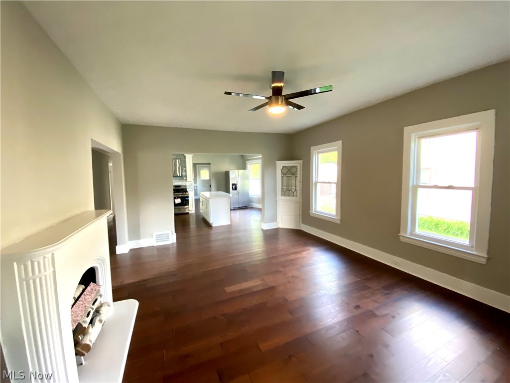 2206 Lorimer Road Cleveland, OH 44134 - Photo 12 of 27