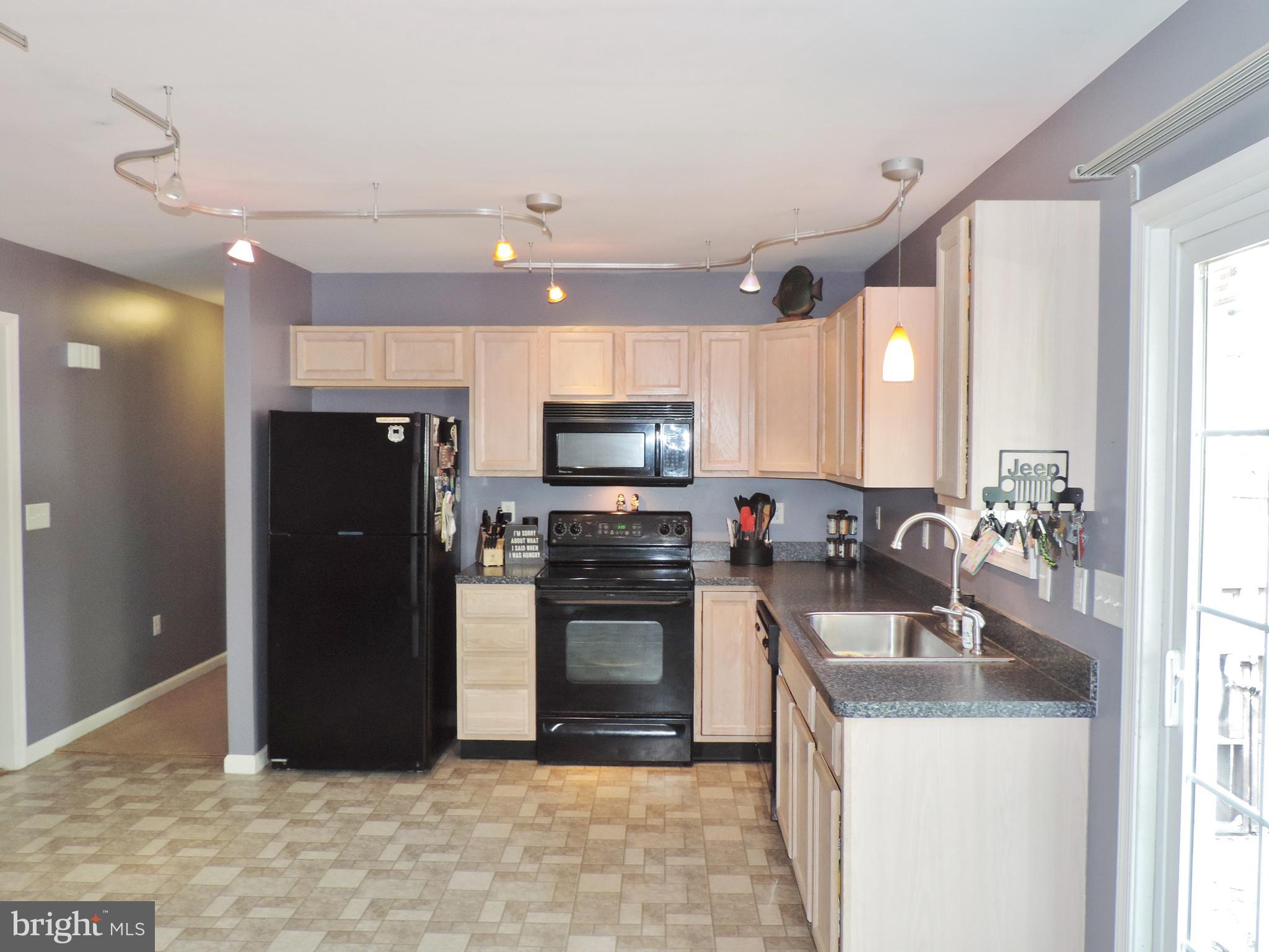 9409 Stage Road Delmar, MD 21875 - Photo 3 of 36 Kitchen