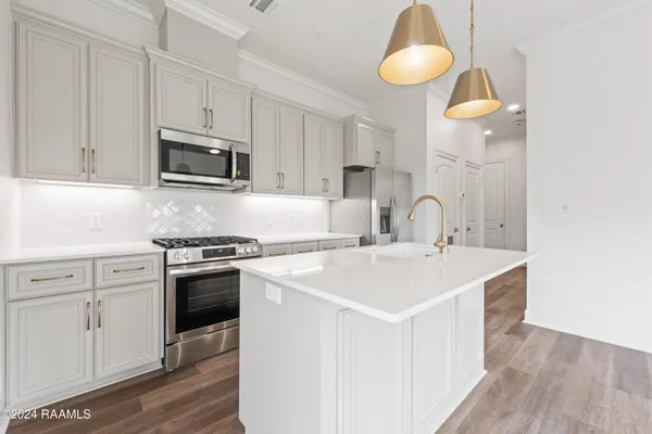 $1,399 | 200 Prescott Boulevard, Unit 302, Youngsville, LA 70592