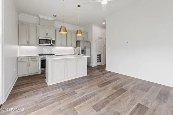 $1,399 | 200 Prescott Boulevard, Unit 302, Youngsville, LA 70592