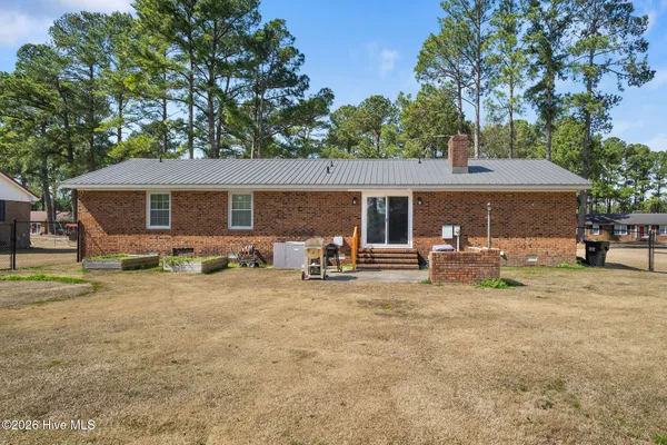 $250,000 | 238 Dogwood Drive, Warsaw, NC 28398