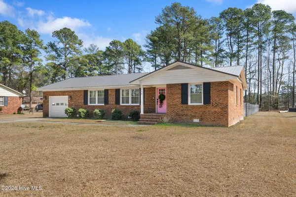 $250,000 | 238 Dogwood Drive, Warsaw, NC 28398