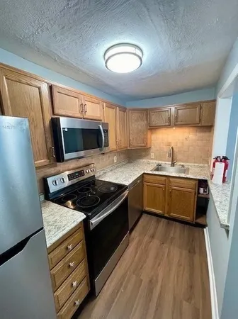 $1,795 | 616 Boston Post Road East, Unit 9, Marlborough, MA 01752