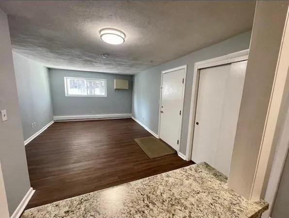 $1,795 | 616 Boston Post Road East, Unit 9, Marlborough, MA 01752