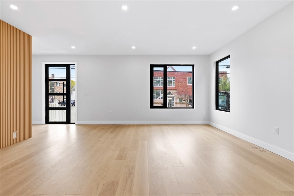 236 Lake Street Waltham, MA 02451 - Photo 17 of 36