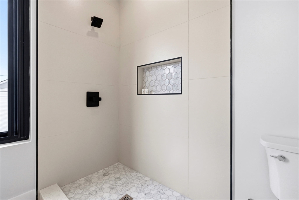 236 Lake Street Waltham, MA 02451 - Photo 23 of 36