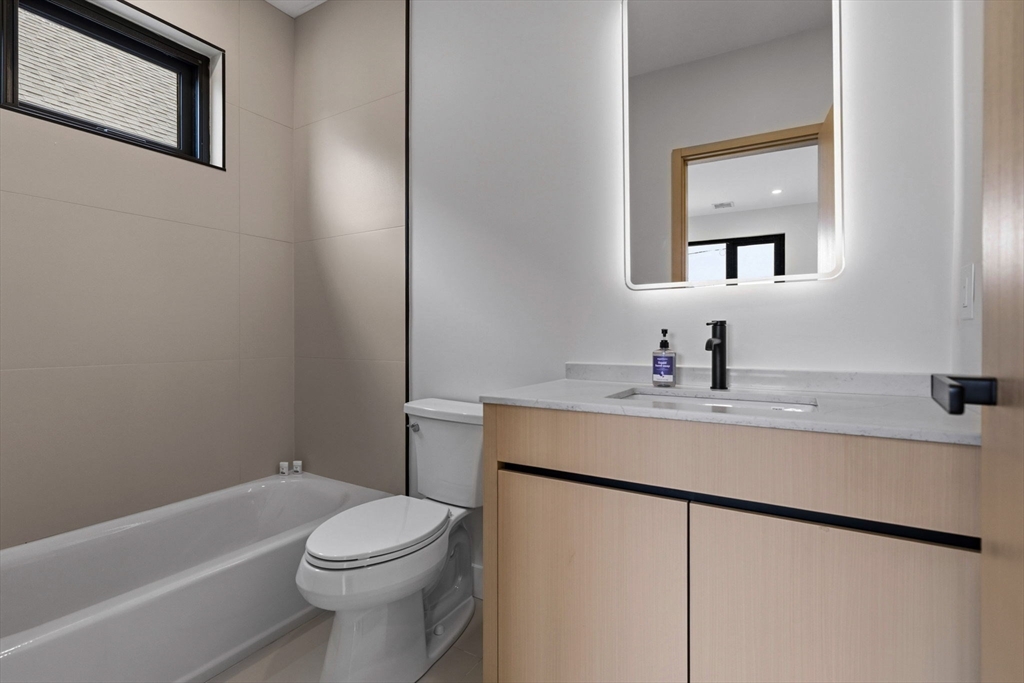 236 Lake Street Waltham, MA 02451 - Photo 27 of 36