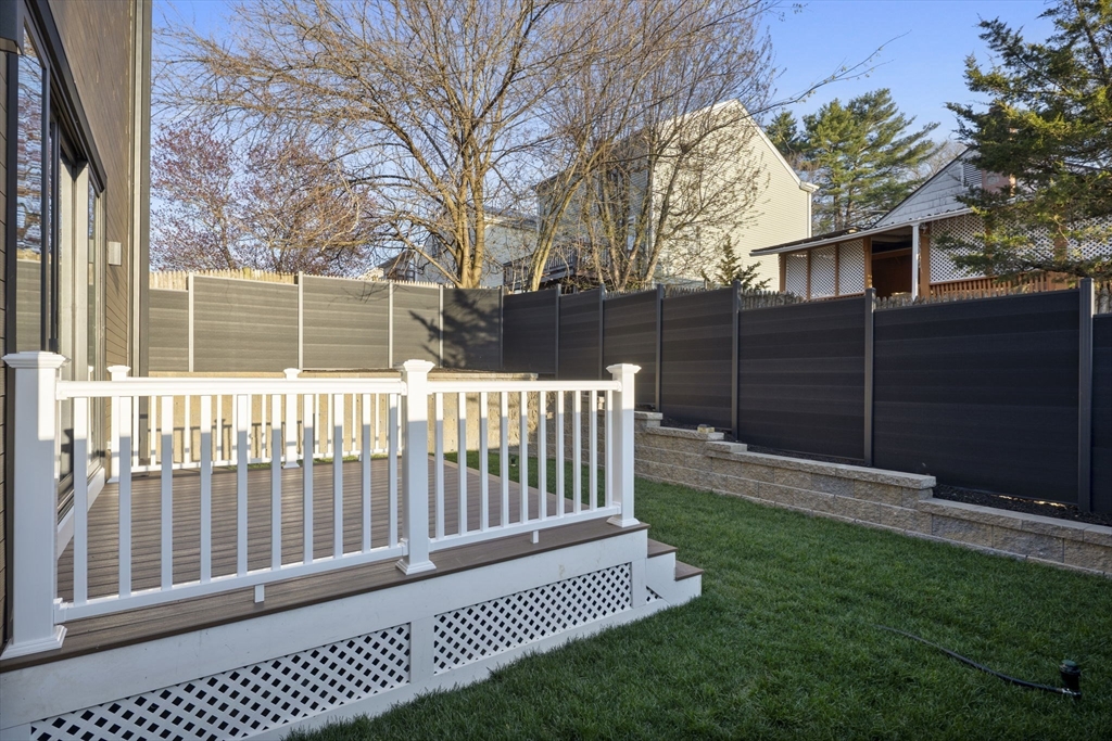 236 Lake Street Waltham, MA 02451 - Photo 5 of 36