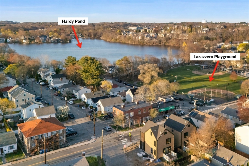 236 Lake Street Waltham, MA 02451 - Photo 6 of 36