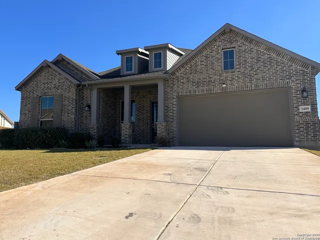 $479,900 | 1409 Bodiam Park, Bulverde, TX 78163
