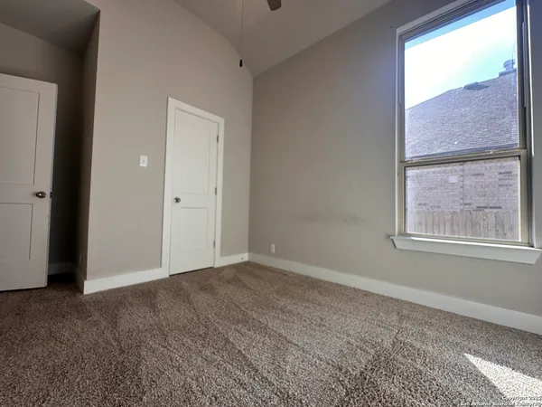 $439,900 | 1409 Bodiam Park, Bulverde, TX 78163