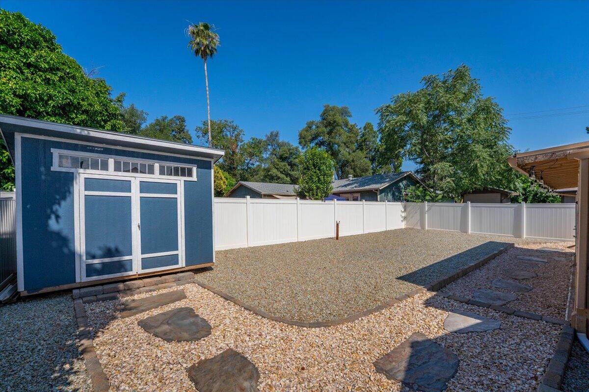 3594 Echo Road Redding, CA 96002 - Photo 51 of 62 Fabulous storage shed