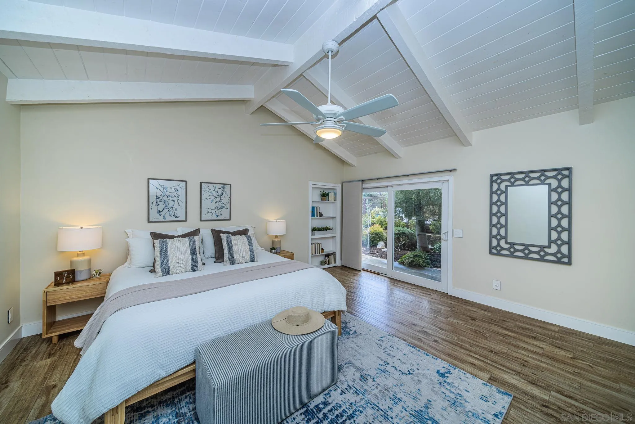 1508 Laurel Road Oceanside, CA 92054 - Photo 3 of 68 Gallery Image 3