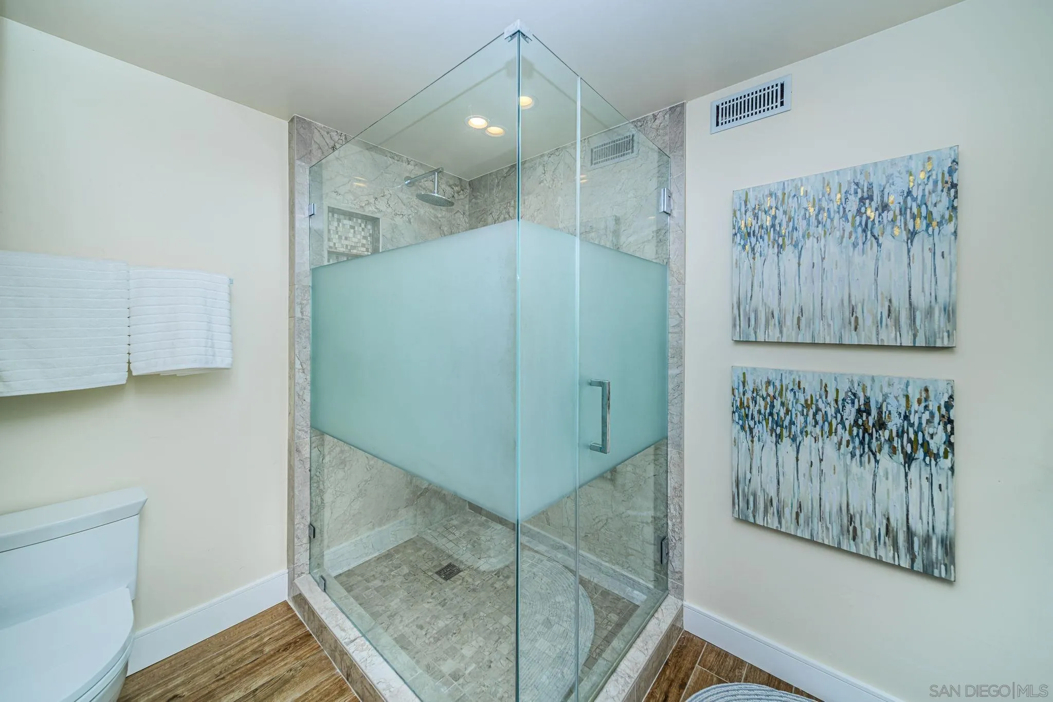 1508 Laurel Road Oceanside, CA 92054 - Photo 43 of 68 Gallery Image 43