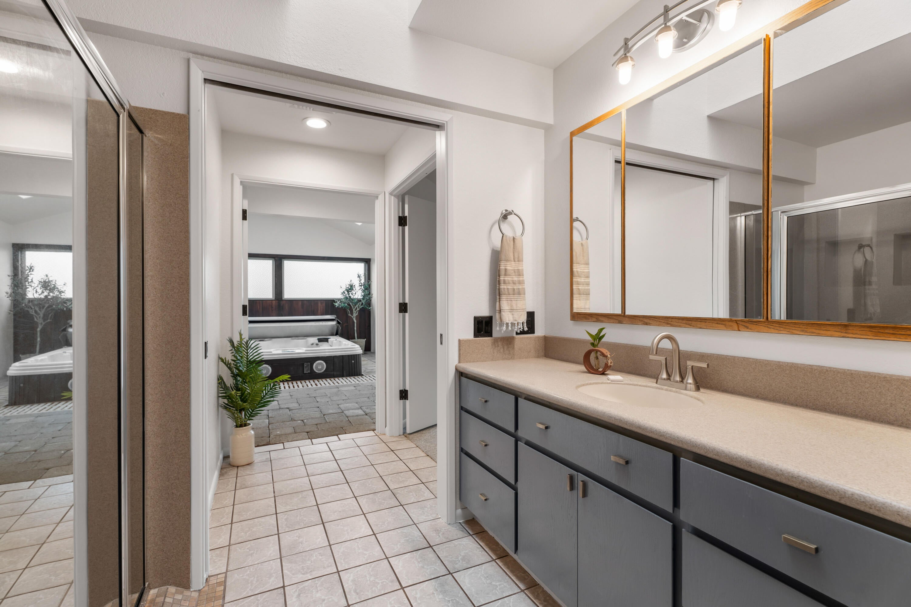 61930 Pettigrew Road Bend, OR 97702 - Photo 26 of 48 59-Bathroom
