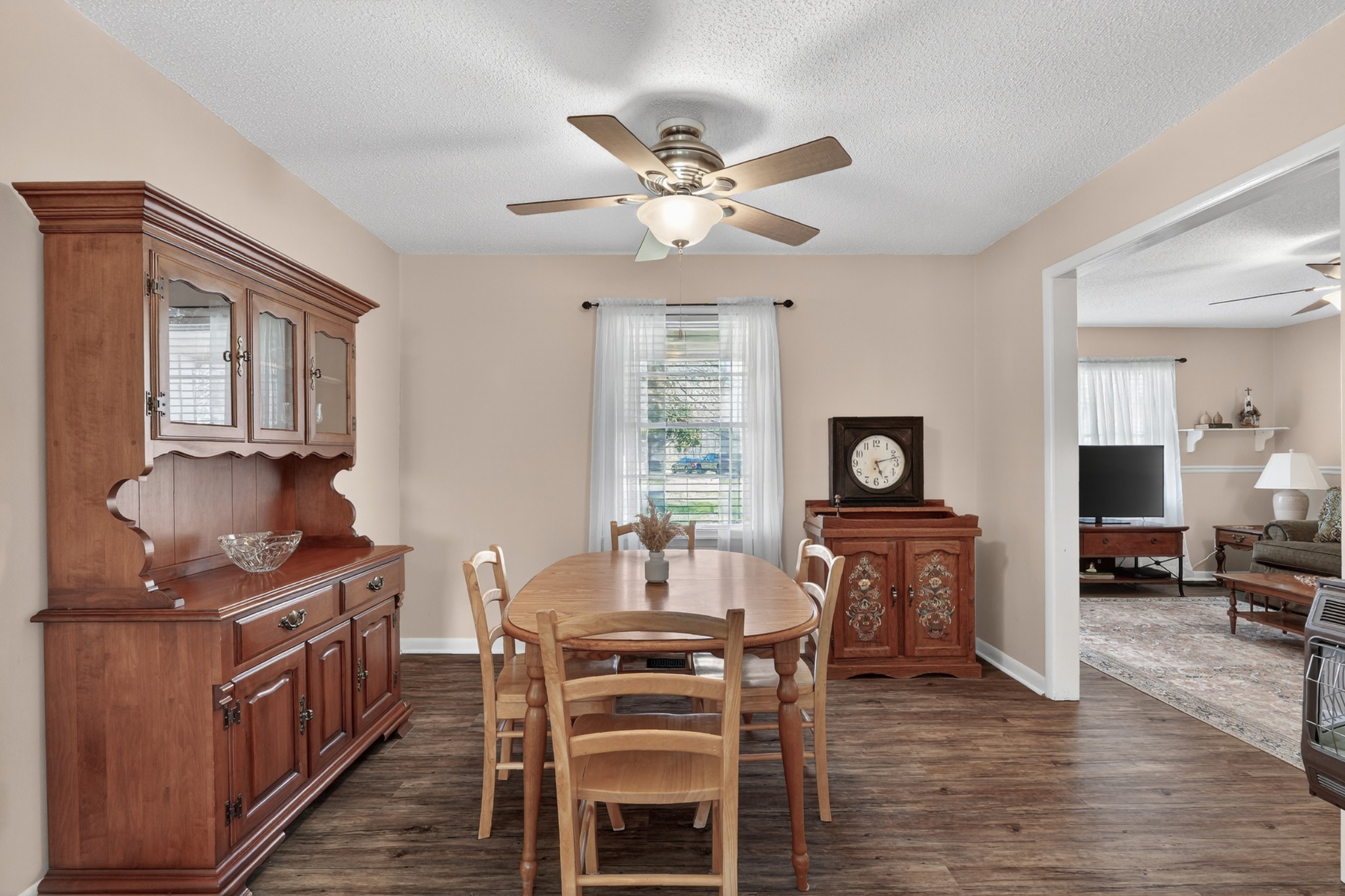 18 Town Road Fayetteville, TN 37334 - Photo 7 of 22 a view of a dining room with furniture window and wooden floor