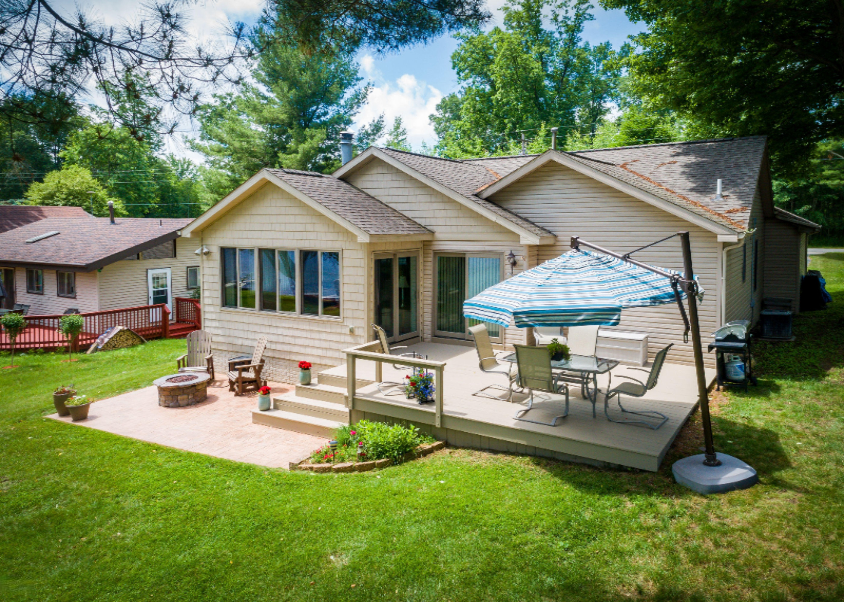 8174 West Royal Road Canadian Lakes, MI 49346 - Photo 1 of 29 18