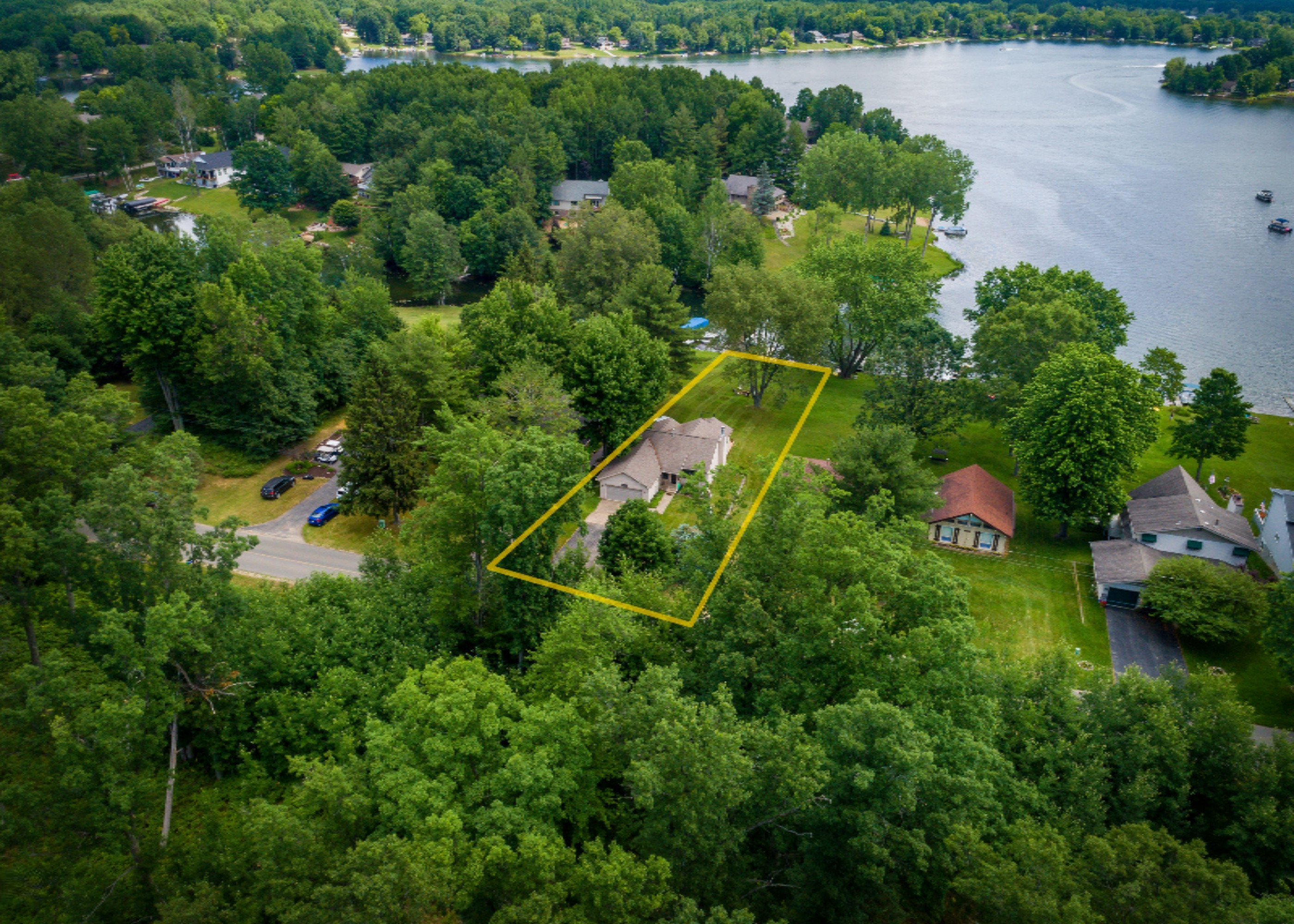 8174 West Royal Road Canadian Lakes, MI 49346 - Photo 25 of 29 19