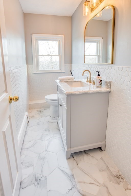 107 Boston Rock Road Melrose, MA 02176 - Photo 18 of 27 Gallery Image 18