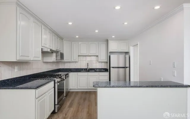 $1,280,000 | 719-721 Banks Street, San Francisco, CA 94110