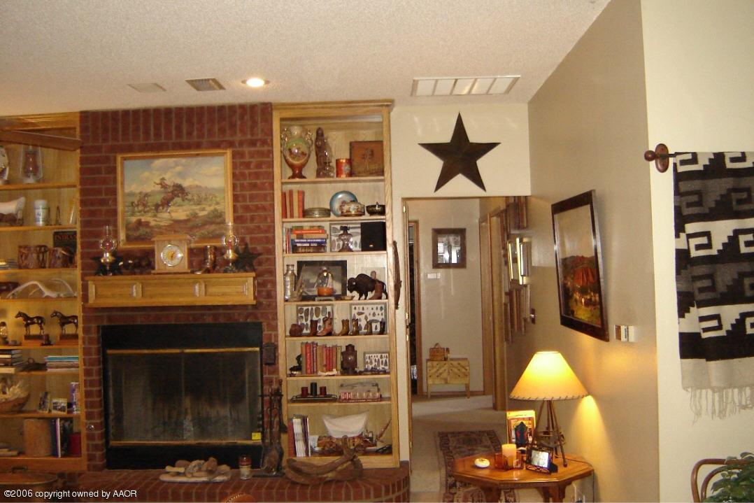 11601 Collin Wade Road Amarillo, TX 79124 - Photo 11 of 16 Living Room Fireplace